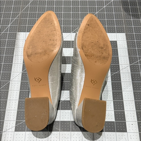 Katy Perry Collections Shimmering Silver Mules - Picture 5 of 6